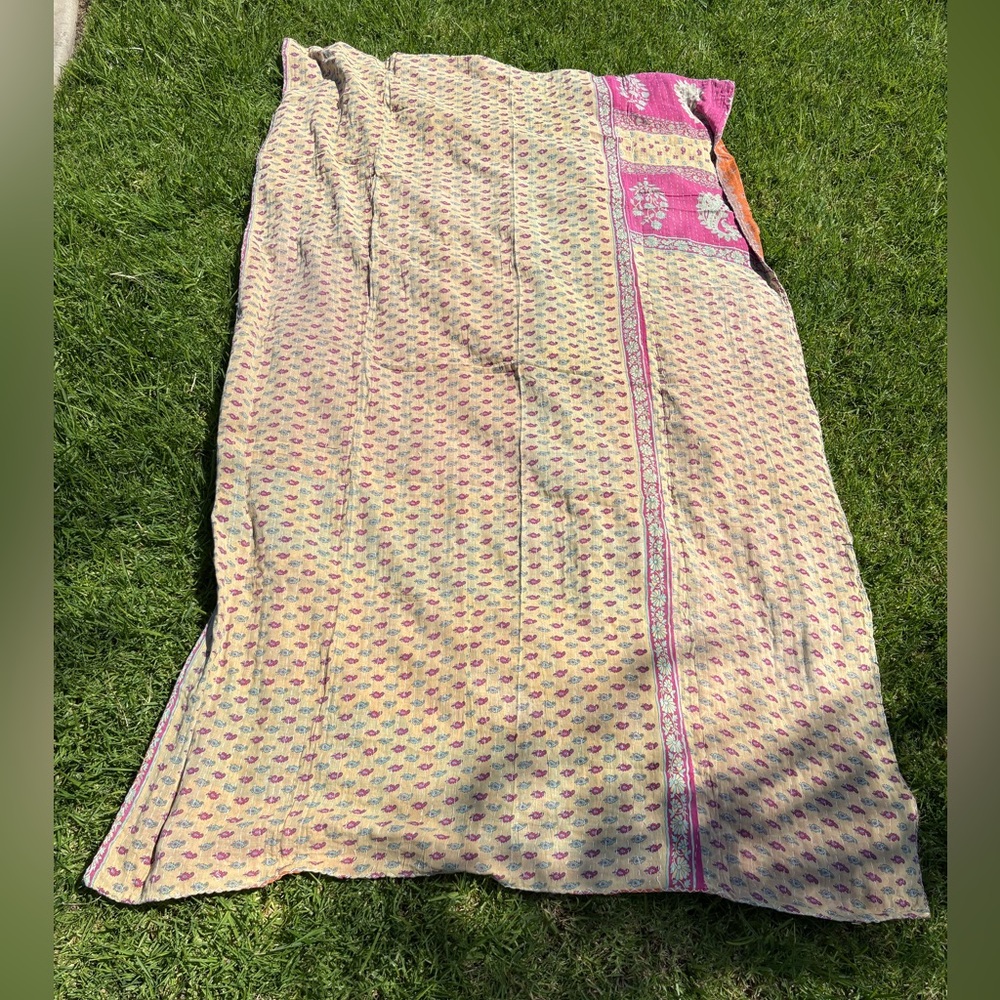 Beach Quilt 🧜🏻‍♀️🌊🦀 Vintage Boho Surf Safari Reversible Cool Lucky Day Blanket - Picture 2 of 3